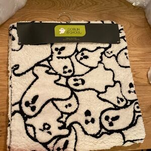 Goblin & Ghoul Table Runner